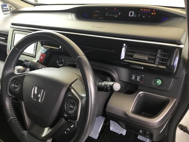 ステップワゴンスパーダ スパーダホンダセンシング クルコン 純正ナビ 後席モニター ETC 盗難防止 助手席エアバッグ Wパワスラ リアオートエアコン サイドエアバッグ LEDライト 横滑り防止システム オートエアコン リアカメラ 三列シート スマ鍵(28枚目)