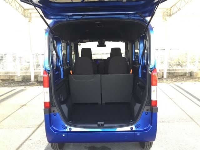 Ｎ－ＶＡＮ＋スタイル ファン　クルコン　バックカメラ　純正ナビ　フルセグ　追突軽減ブレーキ　Ｂカメ　キーフリー　ＷＳＲＳ　ＤＶＤ再生　ＬＥＤヘッドランプ　運転席エアバッグ　スマートキー　クルーズコントロール　パワーウィンドー　ＰＳ（9枚目）