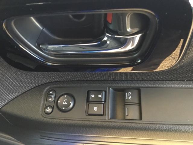 Ｎ－ＶＡＮ＋スタイル ファン　クルコン　バックカメラ　純正ナビ　フルセグ　追突軽減ブレーキ　Ｂカメ　キーフリー　ＷＳＲＳ　ＤＶＤ再生　ＬＥＤヘッドランプ　運転席エアバッグ　スマートキー　クルーズコントロール　パワーウィンドー　ＰＳ（13枚目）