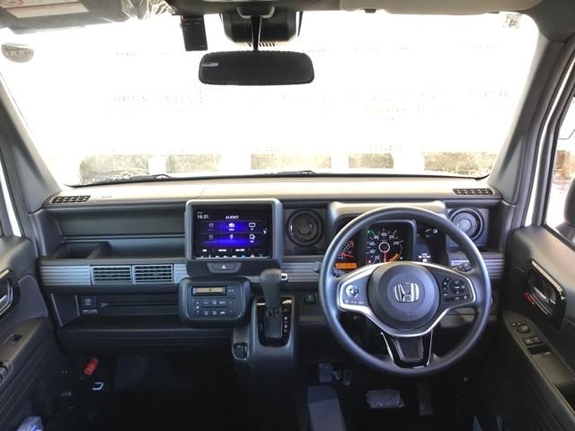 Ｎ－ＶＡＮ＋スタイル ファン　デモカー　クルコン　バックカメラ　純正ナビ　フルセグ　前後ドラレコ　ベッドキット　追突軽減ブレーキ　Ｂカメ　キーフリー　ＷＳＲＳ　ＤＶＤ再生　ＬＥＤヘッドランプ　ＵＳＢポート　運転席エアバッグ　禁煙（2枚目）