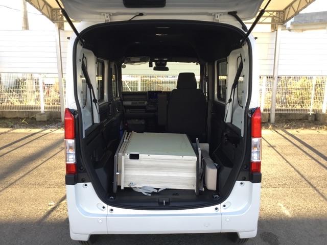 Ｎ－ＶＡＮ＋スタイル ファン　デモカー　クルコン　バックカメラ　純正ナビ　フルセグ　前後ドラレコ　ベッドキット　追突軽減ブレーキ　Ｂカメ　キーフリー　ＷＳＲＳ　ＤＶＤ再生　ＬＥＤヘッドランプ　ＵＳＢポート　運転席エアバッグ　禁煙（10枚目）