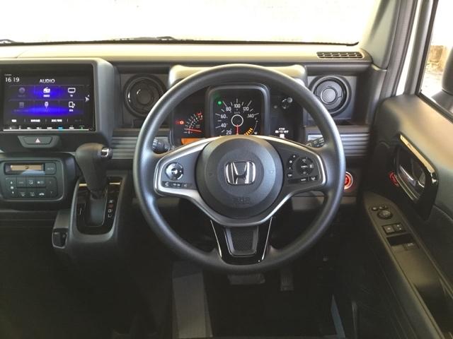 Ｎ－ＶＡＮ＋スタイル ファン　デモカー　クルコン　バックカメラ　純正ナビ　フルセグ　前後ドラレコ　ベッドキット　追突軽減ブレーキ　Ｂカメ　キーフリー　ＷＳＲＳ　ＤＶＤ再生　ＬＥＤヘッドランプ　ＵＳＢポート　運転席エアバッグ　禁煙（14枚目）