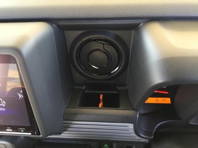 Ｎ－ＶＡＮ＋スタイル ファン　デモカー　クルコン　バックカメラ　純正ナビ　フルセグ　前後ドラレコ　ベッドキット　追突軽減ブレーキ　Ｂカメ　キーフリー　ＷＳＲＳ　ＤＶＤ再生　ＬＥＤヘッドランプ　ＵＳＢポート　運転席エアバッグ　禁煙（24枚目）