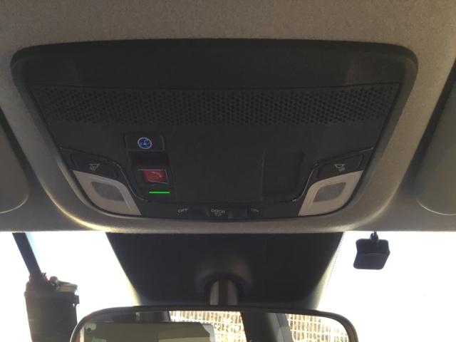 フィット ｅ：ＨＥＶホーム　純正ナビ　フルセグ　ＥＴＣ　ドラレコ　前後誤発進抑制機能　クリソナ　助手席エアバッグ　運転席エアバッグ　アイドリングストップ　ＬＥＤライト　ＵＳＢ接続　バックカメラ　ＡＢＳ　サイドエアバッグ　キーレス（28枚目）