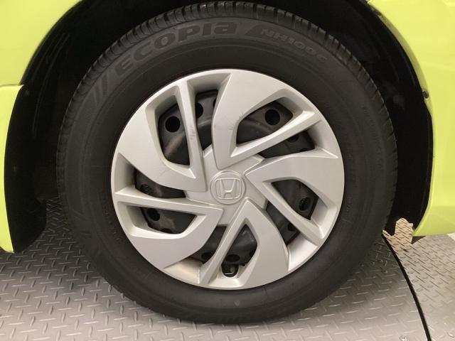 �������͑�������A�f�U�C���̂����z�C�[���L���b�v�ł��B���������ȒP��