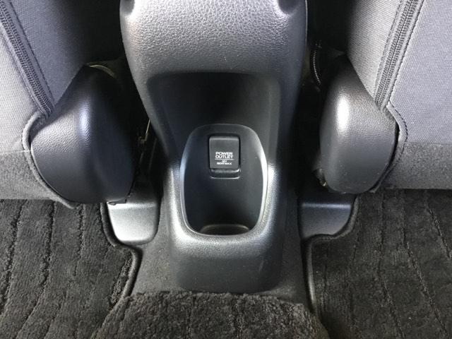 ヴェゼル Ｘ・ホンダセンシング　クルコン　衝突被害軽減Ｂ　純正ナビ　ＥＴＣ　Ｒカメラ　Ｗエアバッグ　盗難防止　アクティブクルーズコントロール　オートエアコン　ＬＥＤランプ　衝突軽減ブレ－キ　パワステ　カーテンエアバック　ＵＳＢポート（11枚目）