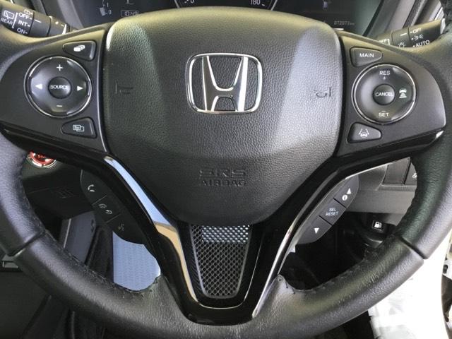 ヴェゼル Ｘ・ホンダセンシング　クルコン　衝突被害軽減Ｂ　純正ナビ　ＥＴＣ　Ｒカメラ　Ｗエアバッグ　盗難防止　アクティブクルーズコントロール　オートエアコン　ＬＥＤランプ　衝突軽減ブレ－キ　パワステ　カーテンエアバック　ＵＳＢポート（18枚目）