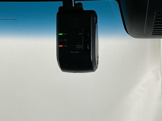 Ｎ－ＢＯＸカスタム Ｌ　Ｐソナー　サイドエアバッグ　Ａストップ　シートヒータ　ベンチシート　キーフリーシステム　ＬＥＤライト　リアカメ　クルーズコントロール　ＡＣ　スマキー　横滑り防止　パワーステアリング　ＡＢＳ（12枚目）