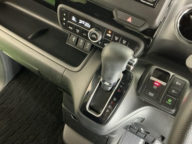 Ｎ－ＢＯＸカスタム Ｌ　Ｐソナー　サイドエアバッグ　Ａストップ　シートヒータ　ベンチシート　キーフリーシステム　ＬＥＤライト　リアカメ　クルーズコントロール　ＡＣ　スマキー　横滑り防止　パワーステアリング　ＡＢＳ（25枚目）