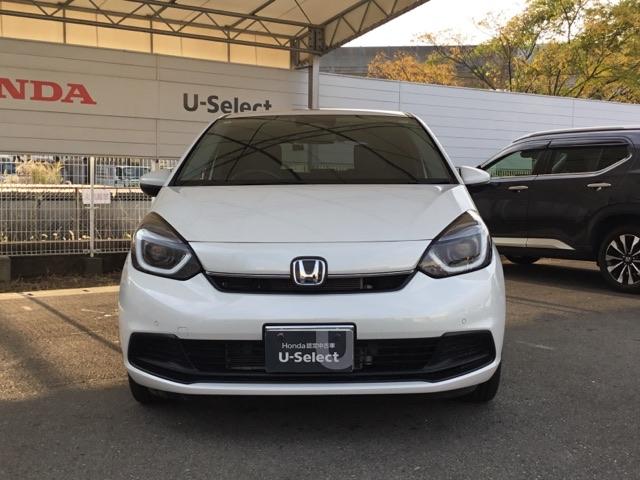 フィット ｅ：ＨＥＶホーム　デモカー　クルコン　純正ナビ　フルセグ　ＥＴＣ　前後ドラレコ　前後誤発進抑制機能　クリソナ　助手席エアバッグ　運転席エアバッグ　アイドリングストップ　禁煙　ＬＥＤライト　ＵＳＢ接続　バックカメラ（6枚目）