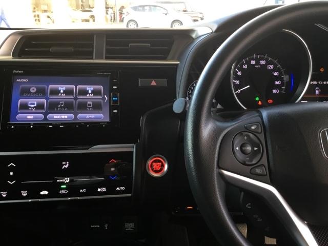 フィット １３Ｇ・Ｌホンダセンシング　クルコン　純正ナビ　フルセグ　ＥＴＣ　ドラレコ　ＤＶＤ再生可　ナビ＆ＴＶ　サイドカーテンエアバック　Ｄレコ　ＵＳＢ　リアカメラ　エアバック　パワーウインドウ　キーフリーシステム　ＬＥＤライト　ＶＳＡ（3枚目）