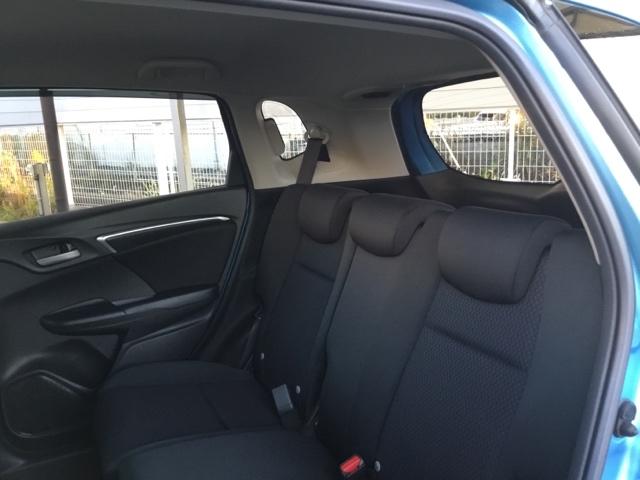 フィット １３Ｇ・Ｌホンダセンシング　クルコン　純正ナビ　フルセグ　ＥＴＣ　ドラレコ　ＤＶＤ再生可　ナビ＆ＴＶ　サイドカーテンエアバック　Ｄレコ　ＵＳＢ　リアカメラ　エアバック　パワーウインドウ　キーフリーシステム　ＬＥＤライト　ＶＳＡ（11枚目）