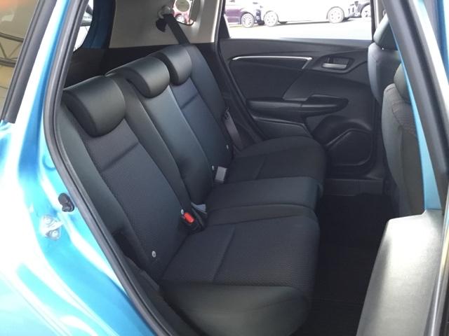 フィット １３Ｇ・Ｌホンダセンシング　クルコン　純正ナビ　フルセグ　ＥＴＣ　ドラレコ　ＤＶＤ再生可　ナビ＆ＴＶ　サイドカーテンエアバック　Ｄレコ　ＵＳＢ　リアカメラ　エアバック　パワーウインドウ　キーフリーシステム　ＬＥＤライト　ＶＳＡ（14枚目）