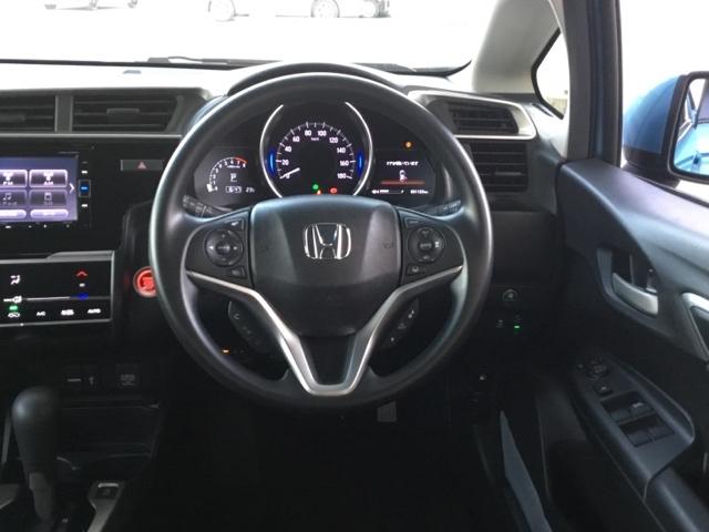 フィット １３Ｇ・Ｌホンダセンシング　クルコン　純正ナビ　フルセグ　ＥＴＣ　ドラレコ　ＤＶＤ再生可　ナビ＆ＴＶ　サイドカーテンエアバック　Ｄレコ　ＵＳＢ　リアカメラ　エアバック　パワーウインドウ　キーフリーシステム　ＬＥＤライト　ＶＳＡ（16枚目）