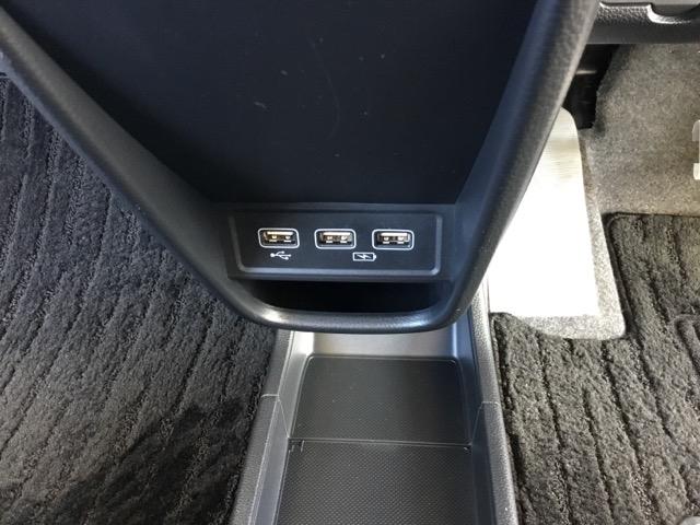 Ｎ－ＯＮＥ オリジナルスタイルプラスアーバン　デモカー　純正ナビ　フルセグ　ドラレコ　Ａクルーズ　衝突被害軽減ブレーキ　ＬＥＤヘッドライト　横滑り防止装置　オートライト　バックカメラ　クリアランスソナー　シートＨ　アイドリングストップ　ナビＴＶ（23枚目）