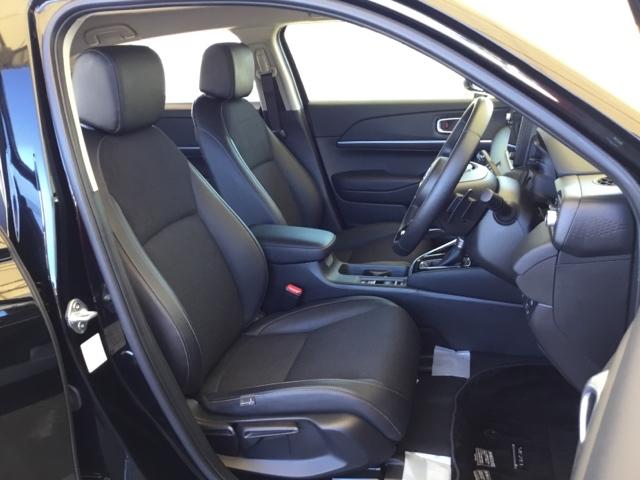 ヴェゼル ｅ：ＨＥＶＺ　クルコン　純正ナビ　フルセグ　ＥＴＣ　前後ドラレコ　シート＆ステアリングヒーター　衝突回避支援ブレーキ機能　スマキ　Ｐトランク　フルオートエアコン　Ｄレコ　エアバッグ　両席エアバック　Ｒカメ　ソナー（16枚目）