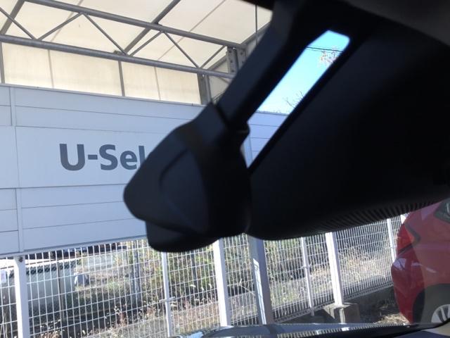 ヴェゼル ｅ：ＨＥＶＺ　クルコン　純正ナビ　フルセグ　ＥＴＣ　前後ドラレコ　シート＆ステアリングヒーター　衝突回避支援ブレーキ機能　スマキ　Ｐトランク　フルオートエアコン　Ｄレコ　エアバッグ　両席エアバック　Ｒカメ　ソナー（29枚目）