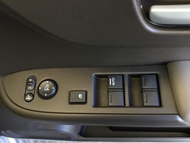 Ｎ－ＷＧＮ Ｌ　デモカー　クルコン　純正ナビ　フルセグ　ドラレコ　Ｐセンサー　誤発進抑制　シートヒータ　禁煙車　バックカメラ　ベンチシート　盗難防止システム　ＡＢＳ　スマートキー　サイドカーテンエアバック　パワステ（11枚目）