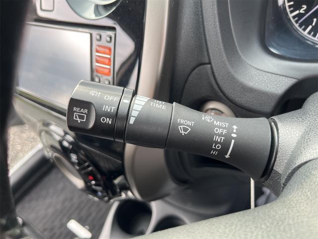 ノート ライダー ETC TV アルミホイール スマートキー アイドリングストップ 電動格納ミラー CVT 盗難防止システム 衝突安全ボディ ABS スーパーチャージャー エアコン パワーステアリング(9枚目)