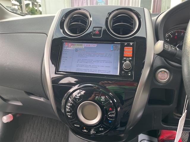 ノート ライダー ETC TV アルミホイール スマートキー アイドリングストップ 電動格納ミラー CVT 盗難防止システム 衝突安全ボディ ABS スーパーチャージャー エアコン パワーステアリング(14枚目)