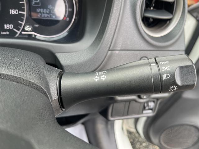 ノート ライダー ETC TV アルミホイール スマートキー アイドリングストップ 電動格納ミラー CVT 盗難防止システム 衝突安全ボディ ABS スーパーチャージャー エアコン パワーステアリング(18枚目)