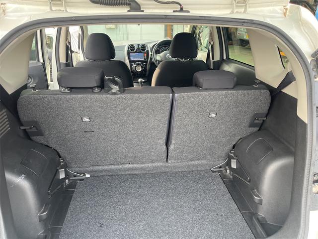 ノート ライダー ETC TV アルミホイール スマートキー アイドリングストップ 電動格納ミラー CVT 盗難防止システム 衝突安全ボディ ABS スーパーチャージャー エアコン パワーステアリング(19枚目)