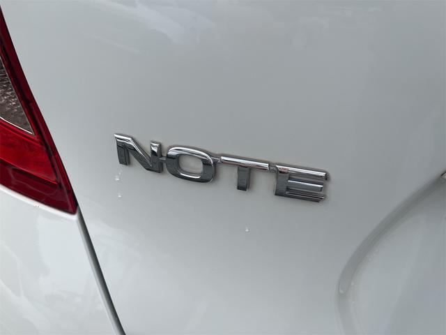 ノート ライダー ETC TV アルミホイール スマートキー アイドリングストップ 電動格納ミラー CVT 盗難防止システム 衝突安全ボディ ABS スーパーチャージャー エアコン パワーステアリング(30枚目)