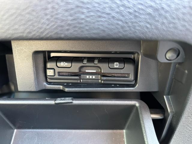 セレナ e-パワー ハイウェイスターV レンタカーアップ車 プロパイロット ドライブレコーダー バックカメラ ナビ TV クリアランスソナー レーンアシスト 衝突被害軽減システム 両側電動スライドドア オートマチックハイビーム(6枚目)