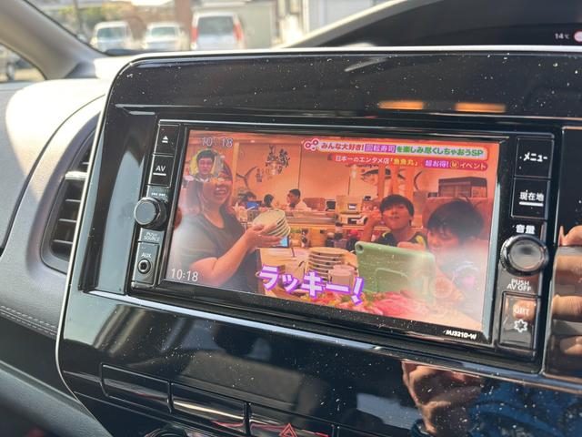 セレナ e-パワー ハイウェイスターV レンタカーアップ車 プロパイロット ドライブレコーダー バックカメラ ナビ TV クリアランスソナー レーンアシスト 衝突被害軽減システム 両側電動スライドドア オートマチックハイビーム(10枚目)