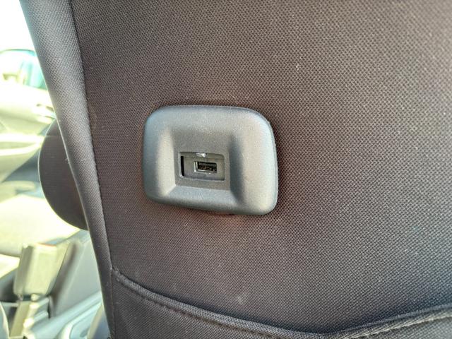 セレナ e-パワー ハイウェイスターV レンタカーアップ車 プロパイロット ドライブレコーダー バックカメラ ナビ TV クリアランスソナー レーンアシスト 衝突被害軽減システム 両側電動スライドドア オートマチックハイビーム(16枚目)