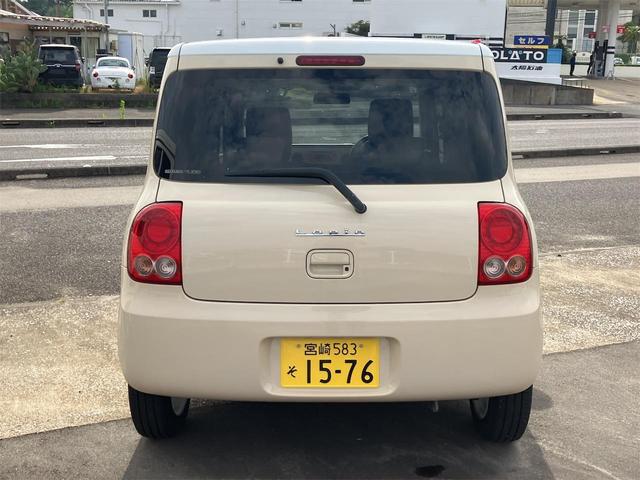 アルトラパン Ｘ　スマートキー　電動格納ミラー　ベンチシート　ＣＶＴ　盗難防止システム　ＡＢＳ　ＣＤ　アルミホイール　衝突安全ボディ　エアコン　パワーステアリング　パワーウィンドウ（18枚目）