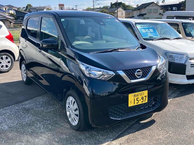 デイズ Ｓ　ドライブレコーダー　ＥＴＣ　バックカメラ　ナビ　クリアランスソナー　衝突被害軽減システム　オートライト　キーレスエントリー　アイドリングストップ　電動格納ミラー　ベンチシート　ＣＶＴ　盗難防止システム（15枚目）