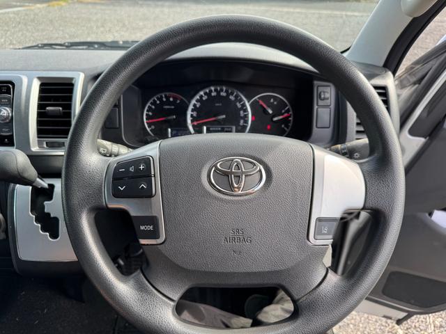 ハイエースワゴン グランドキャビン 4WD ドライブレコーダー ETC バックカメラ レーンアシスト 衝突被害軽減システム 電動スライドドア オートマチックハイビーム キーレスエントリー 電動格納ミラー AT 盗難防止システム(5枚目)