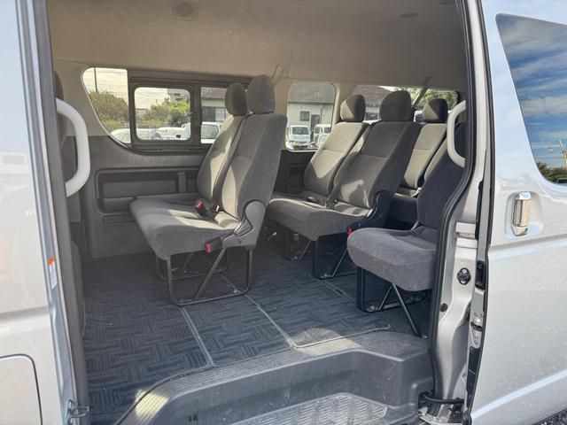 ハイエースワゴン グランドキャビン 4WD ドライブレコーダー ETC バックカメラ レーンアシスト 衝突被害軽減システム 電動スライドドア オートマチックハイビーム キーレスエントリー 電動格納ミラー AT 盗難防止システム(14枚目)