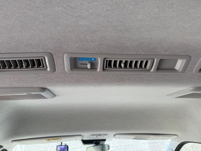 ハイエースワゴン グランドキャビン 4WD ドライブレコーダー ETC バックカメラ レーンアシスト 衝突被害軽減システム 電動スライドドア オートマチックハイビーム キーレスエントリー 電動格納ミラー AT 盗難防止システム(15枚目)