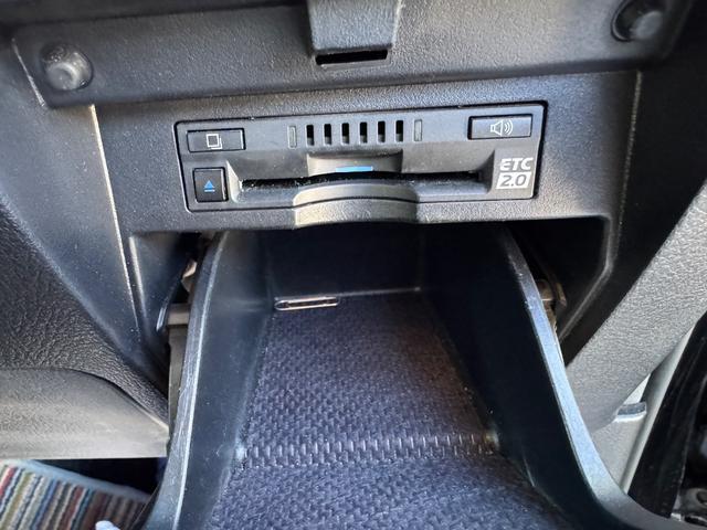 アルファード ３．５エグゼクティブラウンジＳ　ドライブレコーダー　全周囲カメラ　ナビ　ＴＶ　クリアランスソナー　オートクルーズコントロール　レーンアシスト　衝突被害軽減システム　両側電動スライドドア　オートマチックハイビーム　ＬＥＤヘッドランプ（5枚目）