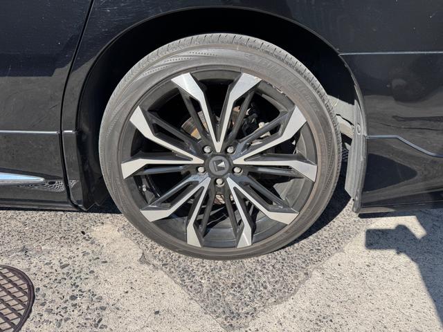 アルファード ３．５エグゼクティブラウンジＳ　ドライブレコーダー　全周囲カメラ　ナビ　ＴＶ　クリアランスソナー　オートクルーズコントロール　レーンアシスト　衝突被害軽減システム　両側電動スライドドア　オートマチックハイビーム　ＬＥＤヘッドランプ（19枚目）