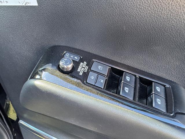 アルファード ３．５エグゼクティブラウンジＳ　ドライブレコーダー　全周囲カメラ　ナビ　ＴＶ　クリアランスソナー　オートクルーズコントロール　レーンアシスト　衝突被害軽減システム　両側電動スライドドア　オートマチックハイビーム　ＬＥＤヘッドランプ（29枚目）