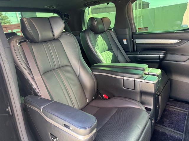 アルファード ３．５エグゼクティブラウンジＳ　ドライブレコーダー　全周囲カメラ　ナビ　ＴＶ　クリアランスソナー　オートクルーズコントロール　レーンアシスト　衝突被害軽減システム　両側電動スライドドア　オートマチックハイビーム　ＬＥＤヘッドランプ（37枚目）