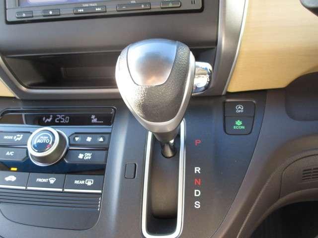 G・ホンダセンシング ワンオーナー・Gathasナビ・Bluetoothオーディオ・CD・DVD・TV・SD・USB・カメラ・ETC・Honda SENSING・両側電動スライドドア・(13枚目)