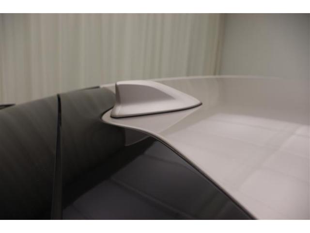 プリウス Ｓ　ＤＶＤ視聴可能　ＬＥＤヘット　地デジテレビ　盗難防止システム　スマキー　ＡＣ　ナビ＆ＴＶ　メディアプレイヤー接続　横滑り防止システム　ＨＤＤナビ　バックガイドモニター　ＥＴＣ車載器　アルミホイール（7枚目）