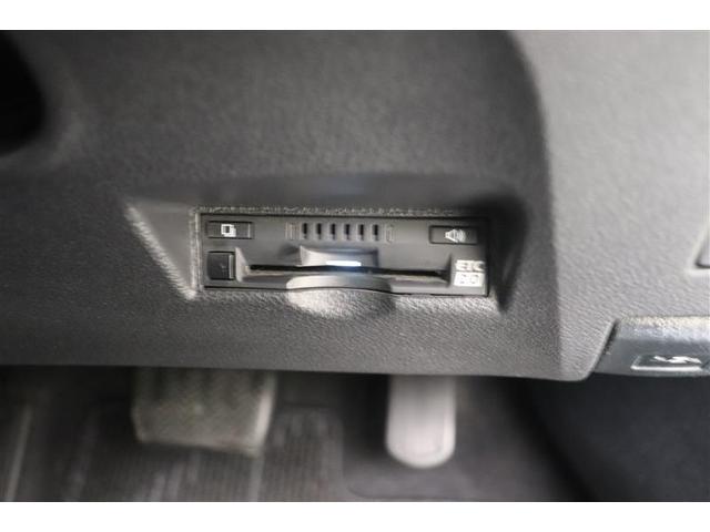 プリウス Ｓ　ＤＶＤ視聴可能　ＬＥＤヘット　地デジテレビ　盗難防止システム　スマキー　ＡＣ　ナビ＆ＴＶ　メディアプレイヤー接続　横滑り防止システム　ＨＤＤナビ　バックガイドモニター　ＥＴＣ車載器　アルミホイール（13枚目）