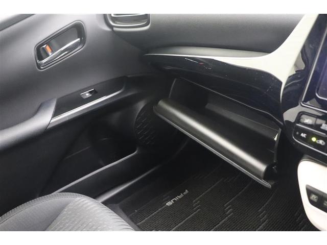 プリウス Ｓ　ＤＶＤ視聴可能　ＬＥＤヘット　地デジテレビ　盗難防止システム　スマキー　ＡＣ　ナビ＆ＴＶ　メディアプレイヤー接続　横滑り防止システム　ＨＤＤナビ　バックガイドモニター　ＥＴＣ車載器　アルミホイール（25枚目）