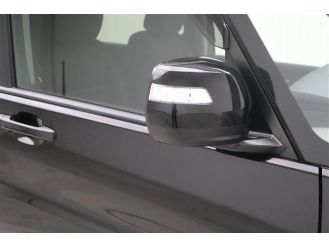 ステップワゴンスパーダ スパーダ ホンダセンシング AW 盗難防止 助手席エアバッグ ワンオーナ- Wパワスラ メモリナビ 記録簿有 リアオートエアコン 地デジ LEDライト 横滑り防止システム オートエアコン リアカメラ ナビ&TV 三列シート(6枚目)