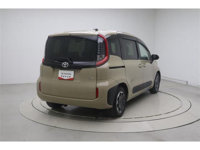 シエンタ ハイブリッドＺ　ＴＳＳ　ワンオーナ　エアバック　キーレスエントリー　ナビＴＶ　イモビライザー　整備記録簿　バックモニター　ＬＥＤヘッドライト　ＥＴＣ車載器　横滑り防止　スマートキー　オートエアコン　ＷＳＲＳ　ＡＢＳ（4枚目）