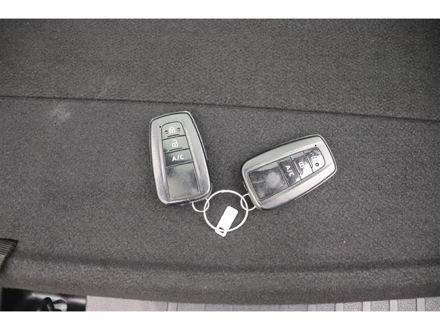 プリウスＰＨＶ Ｓ　ＡＷ　クルコン　インテリキー　キーフリー　ＬＥＤランプ　盗難防止システム　サイドエアバック　記録簿　パワーウィンドウ　パワーステアリング　ＡＢＳ　エアコン　エアバッグ　横滑り防止　ブレーキサポート（40枚目）