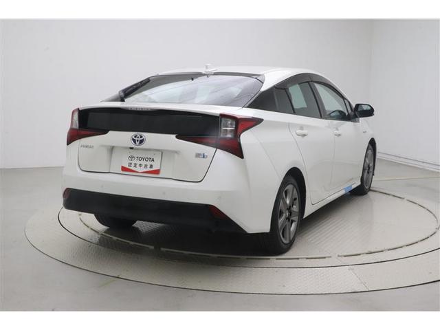 プリウス Aプレミアム ツーリングセレクション 横滑り防止機能 運転席パワーシート エアコン パワーウィンドウ ナビ&TV LEDライト 盗難防止装置 スマートキー&プッシュスタート キーレス ETC ドライブレコーダー アルミホイール メモリナビ(4枚目)