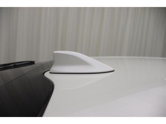 プリウス Aプレミアム ツーリングセレクション 横滑り防止機能 運転席パワーシート エアコン パワーウィンドウ ナビ&TV LEDライト 盗難防止装置 スマートキー&プッシュスタート キーレス ETC ドライブレコーダー アルミホイール メモリナビ(7枚目)