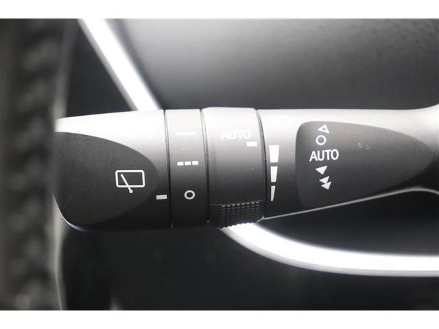 プリウス Aプレミアム ツーリングセレクション 横滑り防止機能 運転席パワーシート エアコン パワーウィンドウ ナビ&TV LEDライト 盗難防止装置 スマートキー&プッシュスタート キーレス ETC ドライブレコーダー アルミホイール メモリナビ(17枚目)