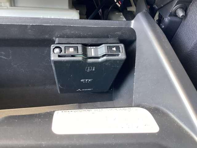 ｅＫクロススペース Ｔ　ナビ／マイパイロット／バックカメラ／ドラレ　アラウンドビュー　キーレスエントリー　サイドエアバッグ　プリクラ　ＡＡＣ　ｉ－ＳＴＯＰ　クルコン　スマキー　ＬＥＤライト　Ｂカメラ　フルセグＴＶ　ＥＴＣ（8枚目）